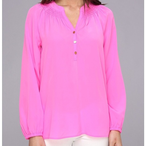 Lilly Pulitzer Tops - Lilly Pulitzer Elsa Top size XS